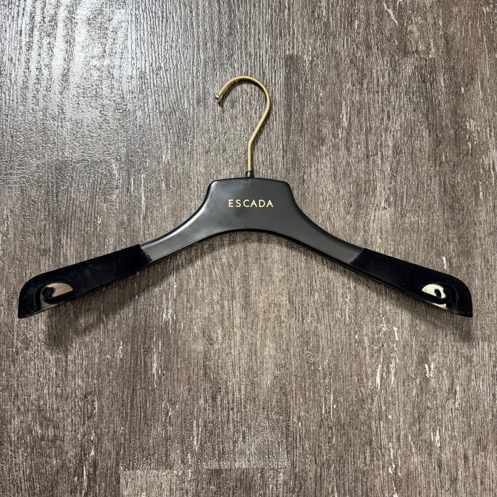 Escada Hanger Unisex Black Gold Velvet Shoulder Designer Coat Suit Hanger